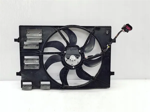 VW Audi Seat Skoda Fläkt + Hölje 5Q0121205N image 2