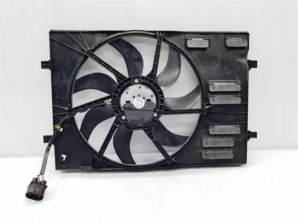 VW Audi Seat Skoda Fläkt + Hölje 5Q0121205N image 4