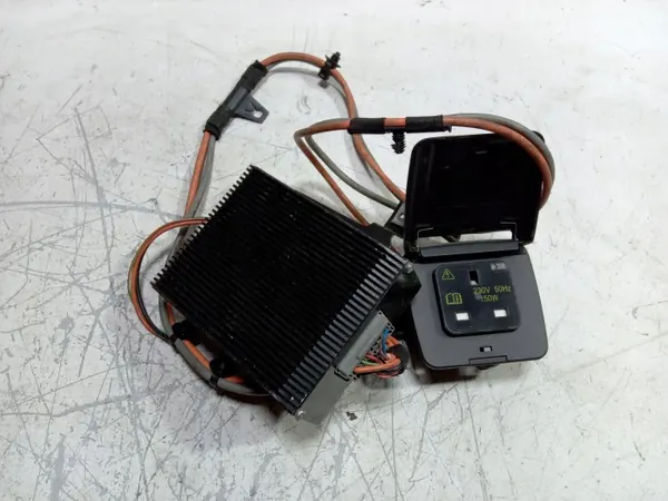 Inversor 230V Ford Kuga OEM DV4T-19G317-BC image 2