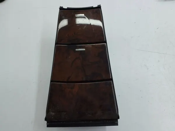 Bac de console centrale Mercedes ML W164 OEM A1646800814 image 2