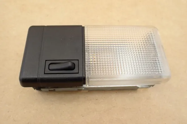 Dodge Journey I 2.0 CRD 09- Inredningsbelysning OEM image 3