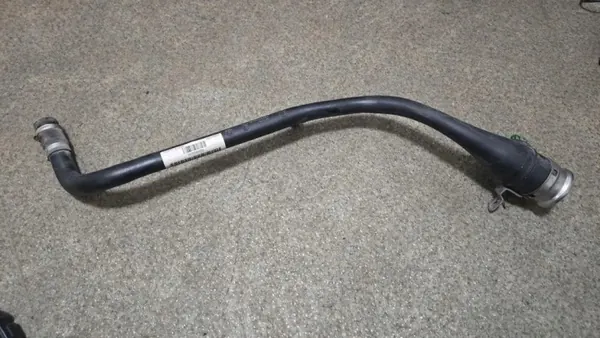 BMW Bränsletanksrör OEM 1011603007 för 5-serien F10 image 2