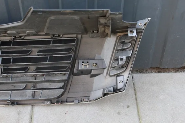 Nissan OE 62310-4KJ1C grille image 9