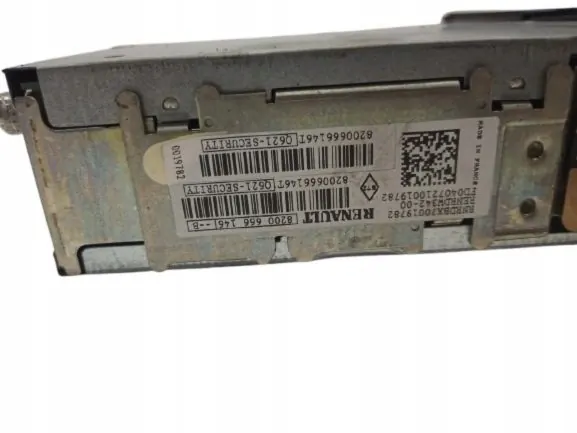 Radio CD Renault Clio III OEM 8200666146T image 3