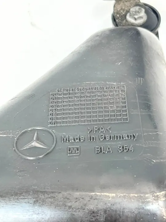 Réservoir direction OEM 2103270021 Mercedes E W211 image 8