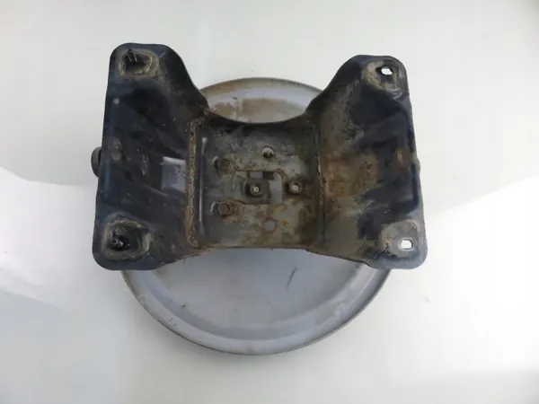 Porte-roue de secours Mitsubishi Pajero Pinin OEM image 3