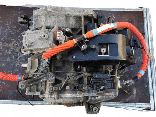 TOYOTA CAMRY VI XV40 2.4 HYBRIDI AUTOMAATTINEN CVT image 4