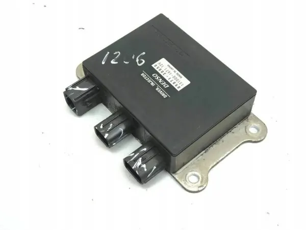 Lexus IS III 300H 2.5L injectiemodule - Gebruikt image 5