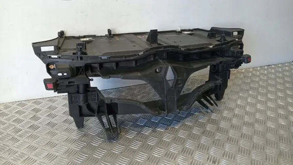 Renfort de calandre OEM 620369615R pour Renault Twingo III image 4