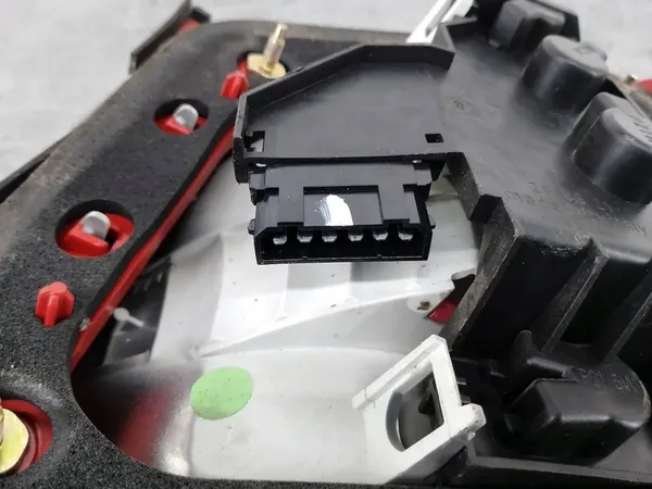 Luz Trasera Izquierda Audi A4 B5 8D0945095G image 3