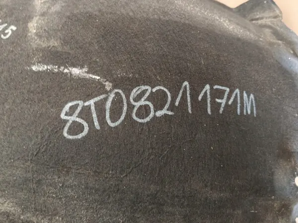 AUDI A5 8T Front Left Wheel Arch 8T0821171M OEM image 3