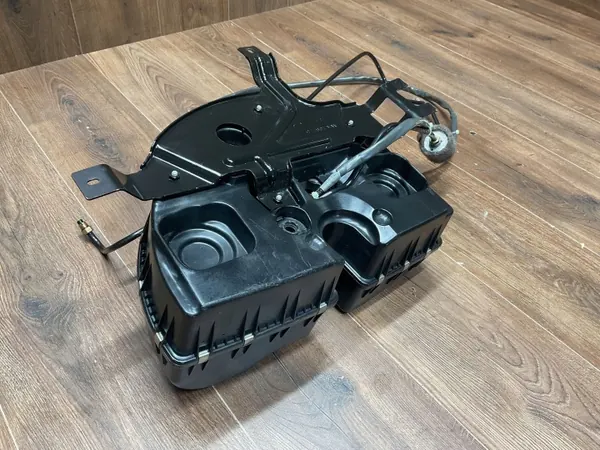 Compresseur suspension air CPLA3B484CC Range Rover image 9