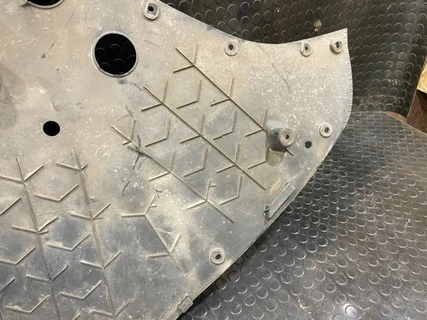 Tesla Model S 16-21 Frontstoßstangenschutz OEM 1056376-00-C image 4