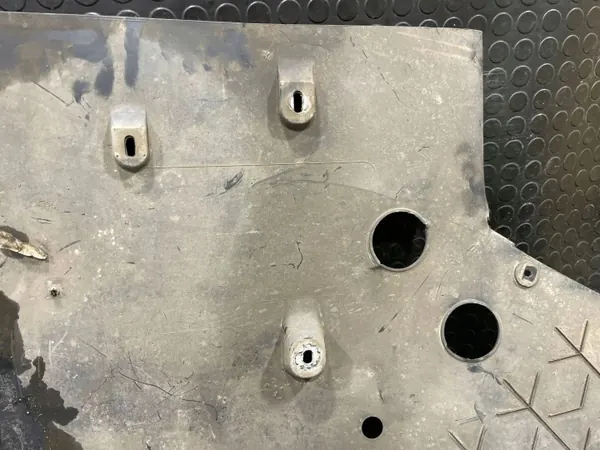 Tesla Model S 16-21 Frontstoßstangenschutz OEM 1056376-00-C image 5