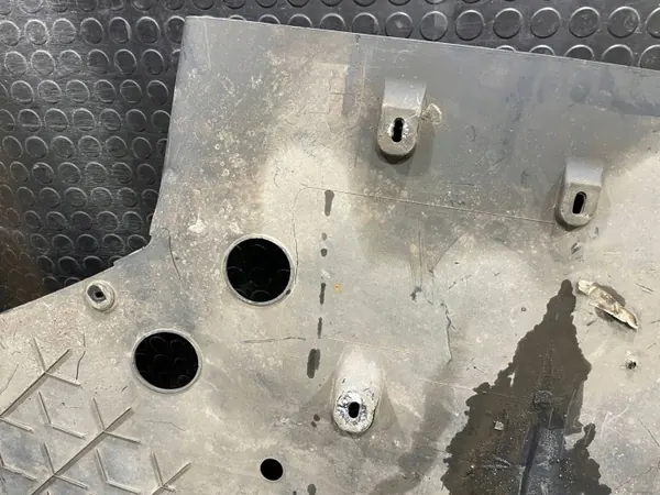 Tesla Model S 16-21 Frontstoßstangenschutz OEM 1056376-00-C image 6