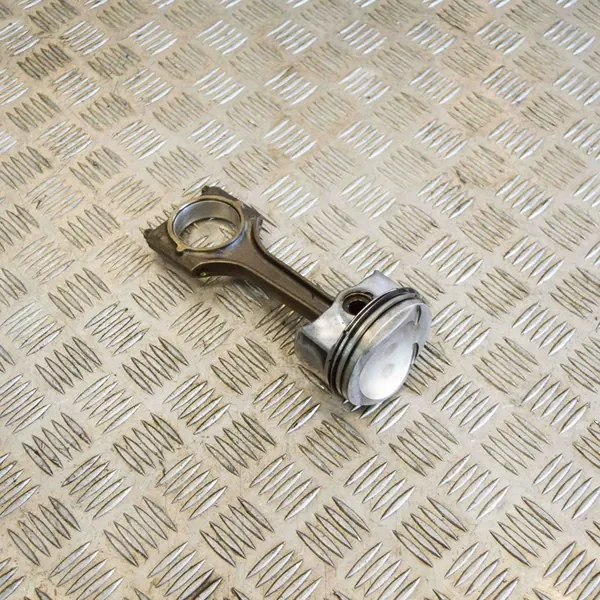 Audi A4 Kolv 1.8L 2010 06J198401F image 3