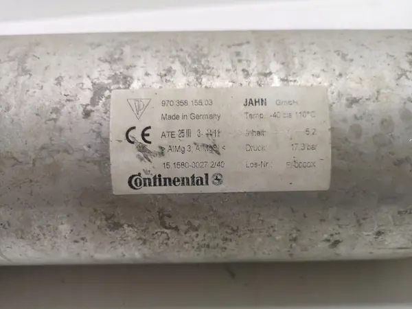Réservoir d'air Porsche OEM 97035815503 pour Panamera image 3
