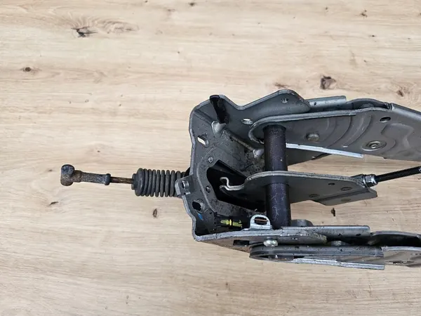 OPEL ZAFIRA B Handbrake Lever 13237304 image 2