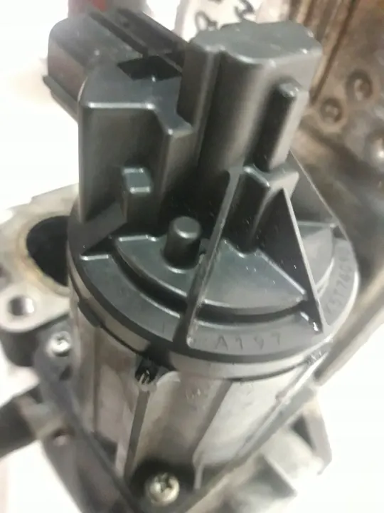 Mitsubishi EGR-venttiili 1582A197 image 7