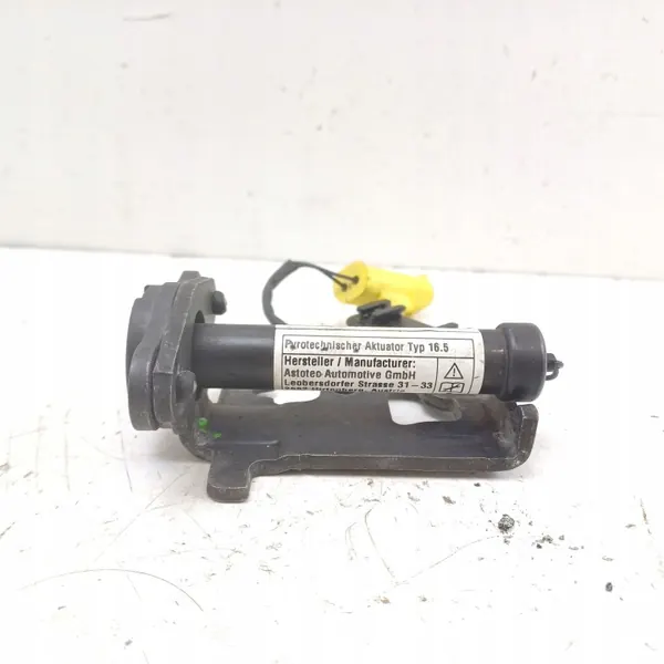 BMW X5 F15 Jalankulkijan turvatyynytoimija OEM 7326019 image 5
