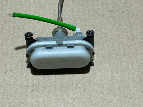 Actionneur de verrou central VW Polo OEM 6N0862160A image 3