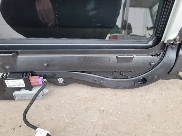 Vidro de teto solar Mercedes W218 OEM A2187801040 image 4