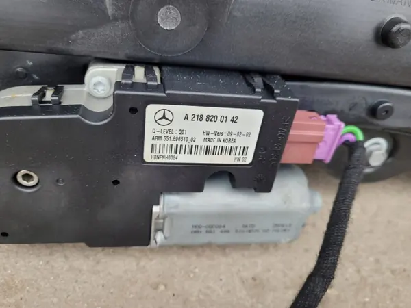 Vidro de teto solar Mercedes W218 OEM A2187801040 image 5
