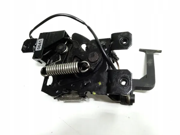 MERCEDES B KLASA W245 - HOOD LATCH A1698800660 image 3