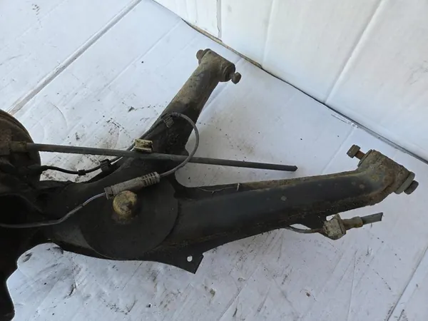 Mozzo posteriore sinistro BMW 3 E36 Compact 10811470 image 5