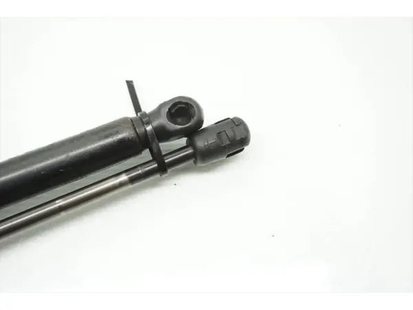 Mercedes-Benz C-Klasse Heckklappendämpfer OEM image 8