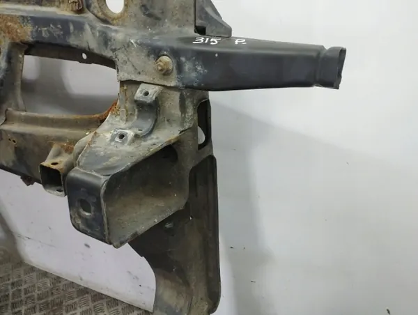 Subchassi dianteiro Mercedes OEM AMD147395 Usado image 4