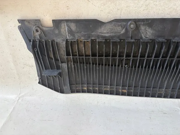 TECHTRONIC 8T0807611A Stötfångarplatta image 5