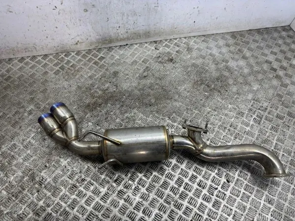 Toyota GT 86 2013 Avgasljuddämpare OEM 5768414809 image 10