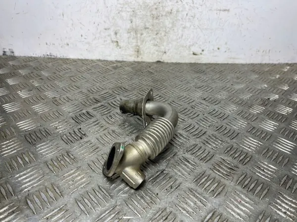 Tuyau EGR Jeep d'occasion OEM FOB22410 - Cherokee 2019 image 3