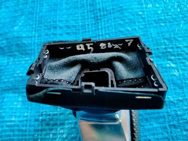 Audi A5 8W S-Line växelspak manschett OEM 310126173915 image 4