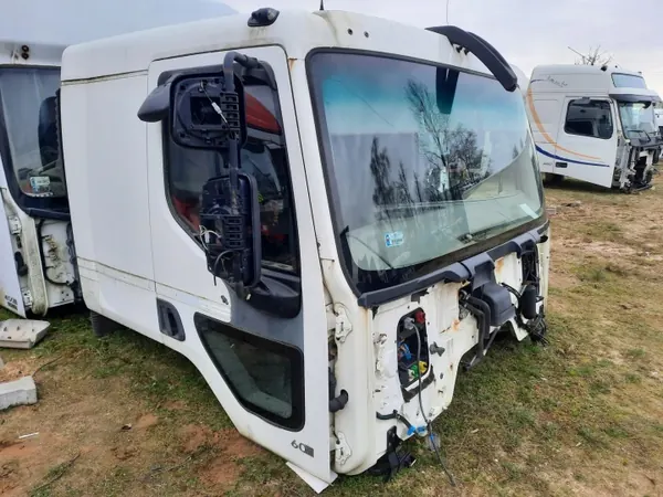 Cabina baixa RENAULT PREMIUM 460 DXI AUTOMAT LIFT image 3
