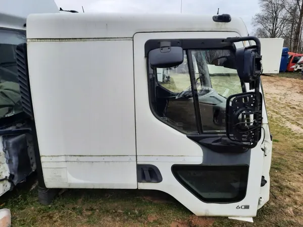 Cabina baixa RENAULT PREMIUM 460 DXI AUTOMAT LIFT image 4