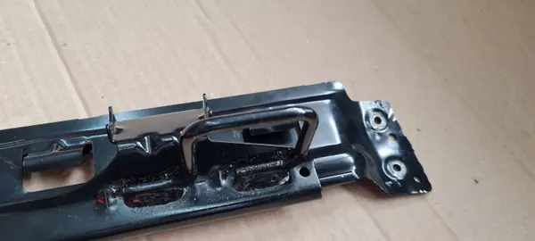 Support ISOFIX Audi OEM 8E0813477A pour siège passager A6 C6 image 8