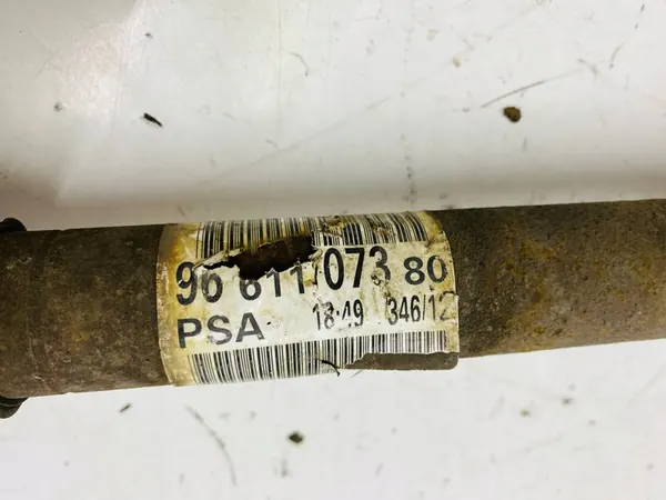 Arbre de transmission gauche Peugeot 208 1.6 eHDI image 3