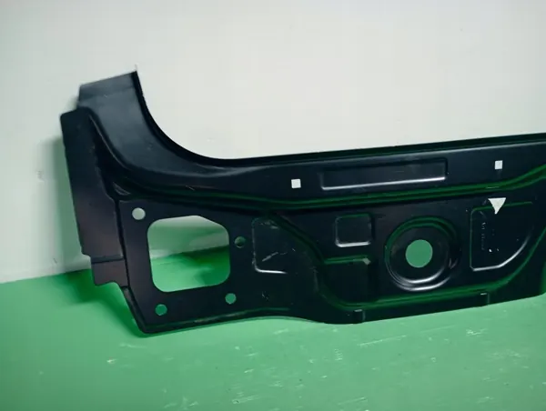 OEM 4G0813307 Takavyön Vahvike Audi A6 C7 image 3
