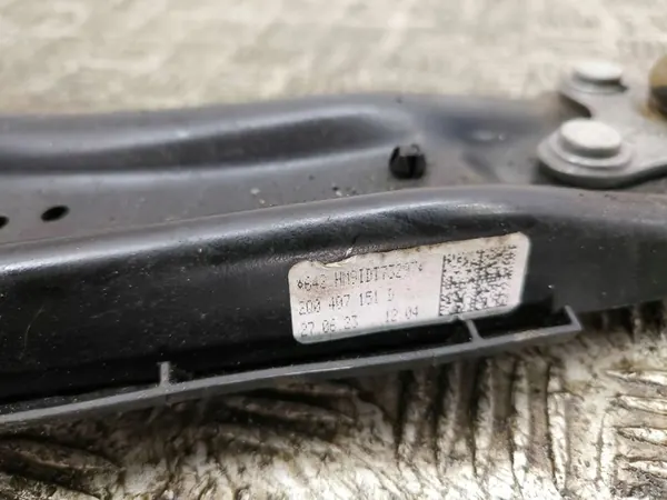 Audi A1 2023 Braccio di Controllo Inferiore Anteriore Sinistro OEM 2Q0407151D image 6