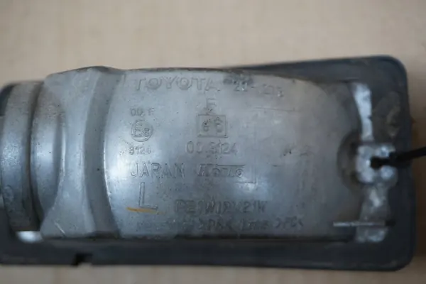 Toyota RAV4 II achter mistlamp OEM RAV4 II ŚWIATŁO PRZECIWMGIELNE TYŁ 00-05r image 7