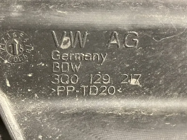 Luftfilterhus OEM 3Q0129607D VW Passat B8 image 7