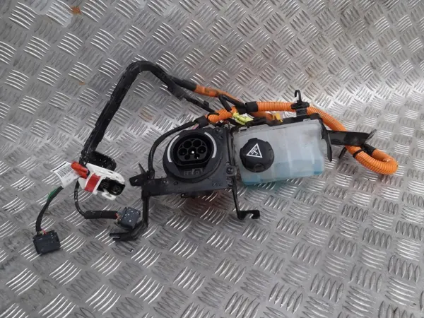 Tomada de carga Opel Astra VI L 2023 Híbrido OEM image 2