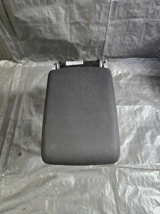 OEM 8W0864283E Middenconsole armsteun voor Audi A4 B9 image 2
