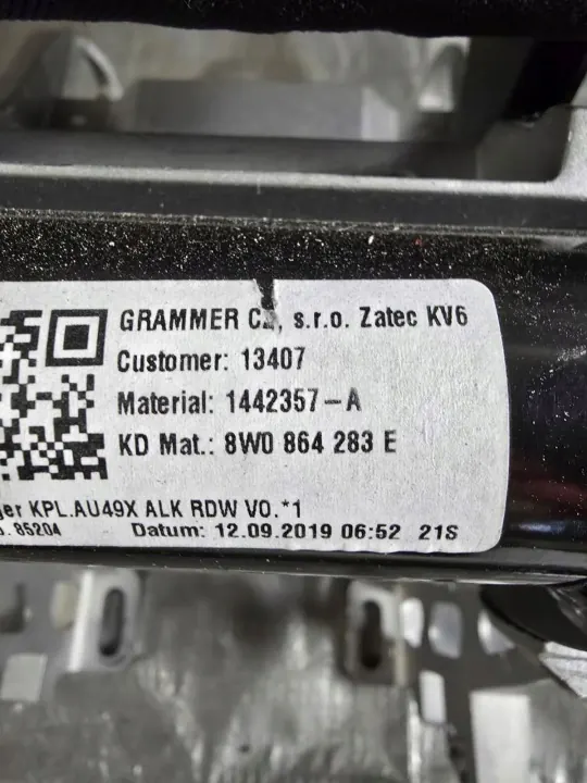 OEM 8W0864283E Middenconsole armsteun voor Audi A4 B9 image 3