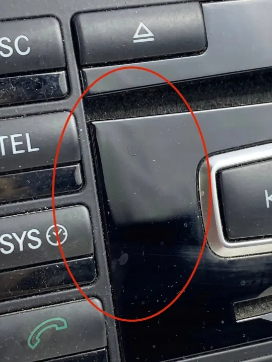 Radio Mercedes W204 Lift OEM A2049007111 Usado image 6