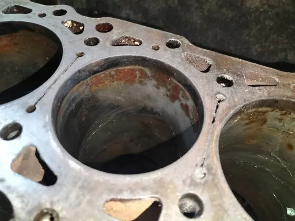 Käytetty moottorilohko Mercedes W201 190 2.0D OEM image 9