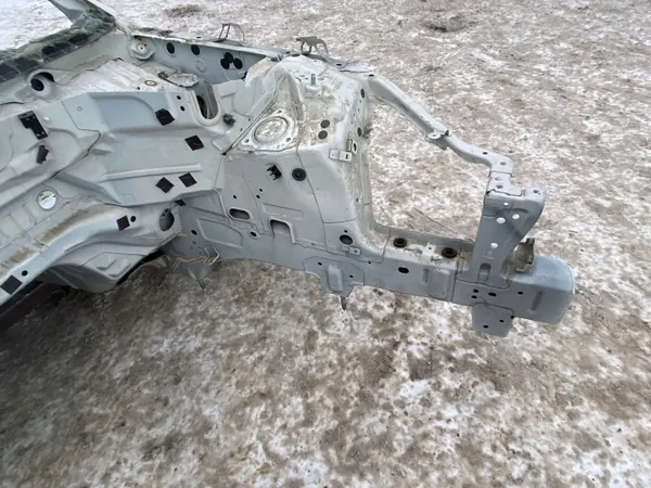 Peças Carroçaria Nissan 370Z OEM FOB58189 - Usado image 7