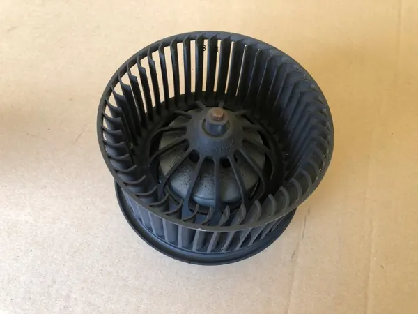 OEM 4M5H-18456-CD Fläkt för Volvo C30 C70 S40 V50 image 3